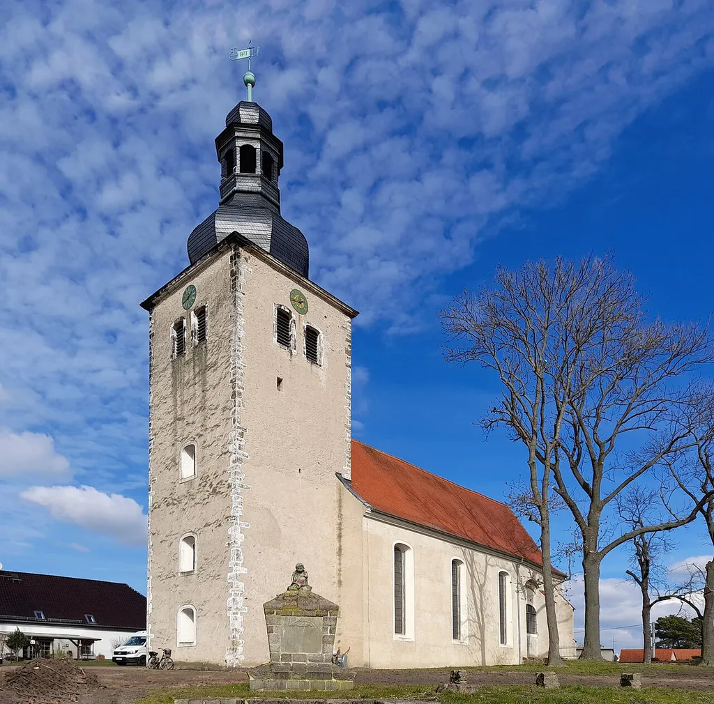 Dorfkirche Gollma, von Südwesten