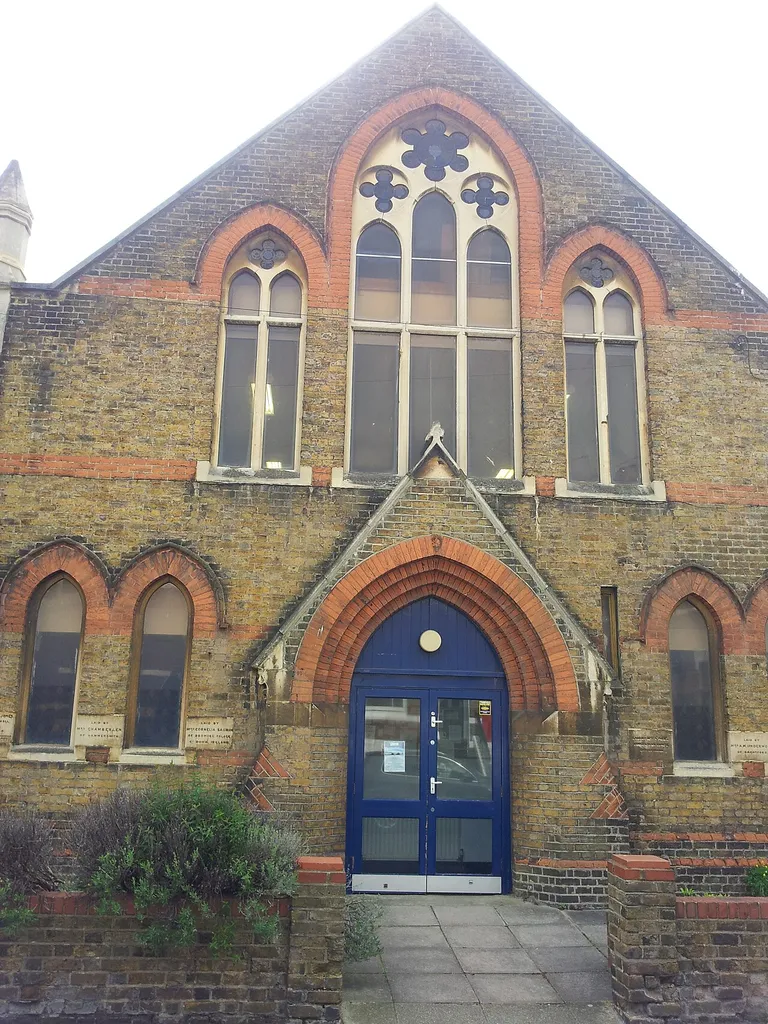 Twickenham Methodist Church, Queens Road, central Twickenham