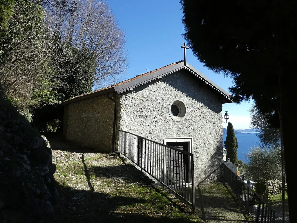 Supiane (Gardone Riviera, Lombardy, Italy), Saint Roch church