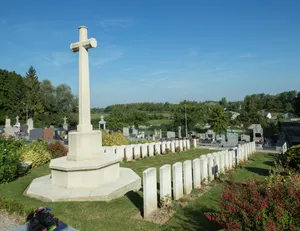 Mont-Bernanchon Churchyard, Commonwealth Plot
