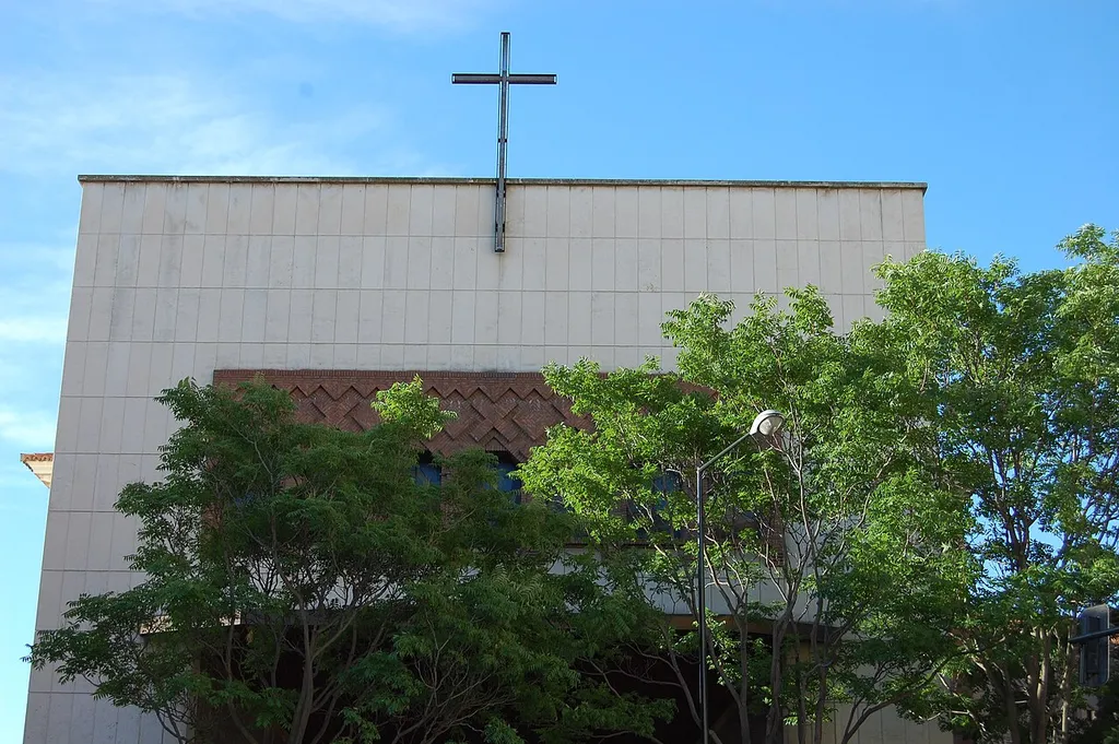 IGLESIA MODERNA