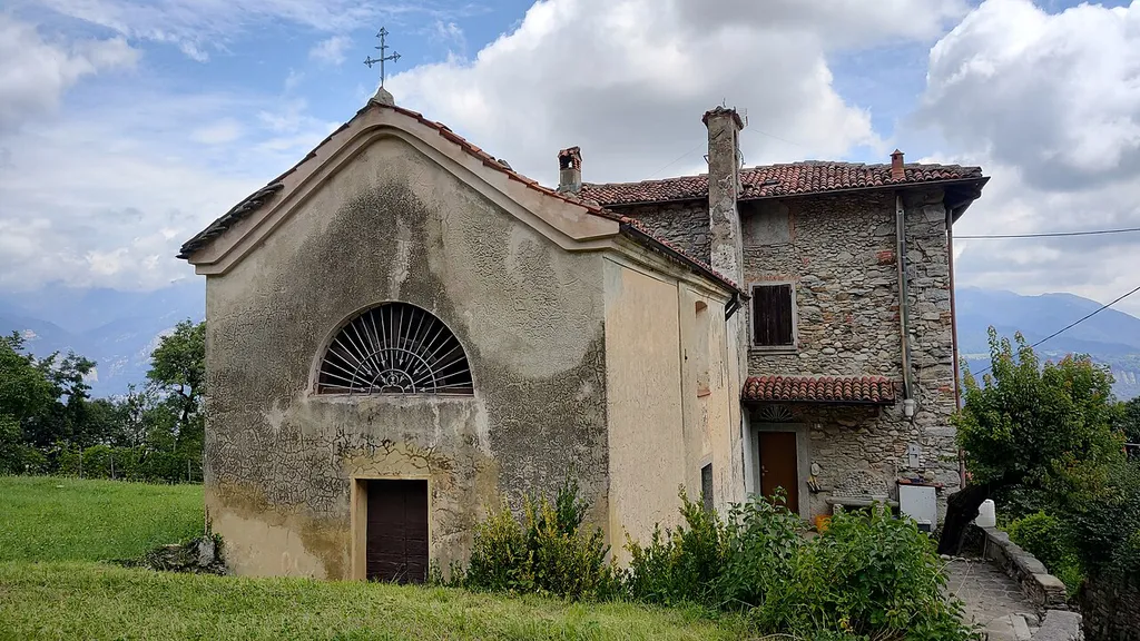 Chiesa dei SS. Giacomo e Filippo, Biglio inferiore