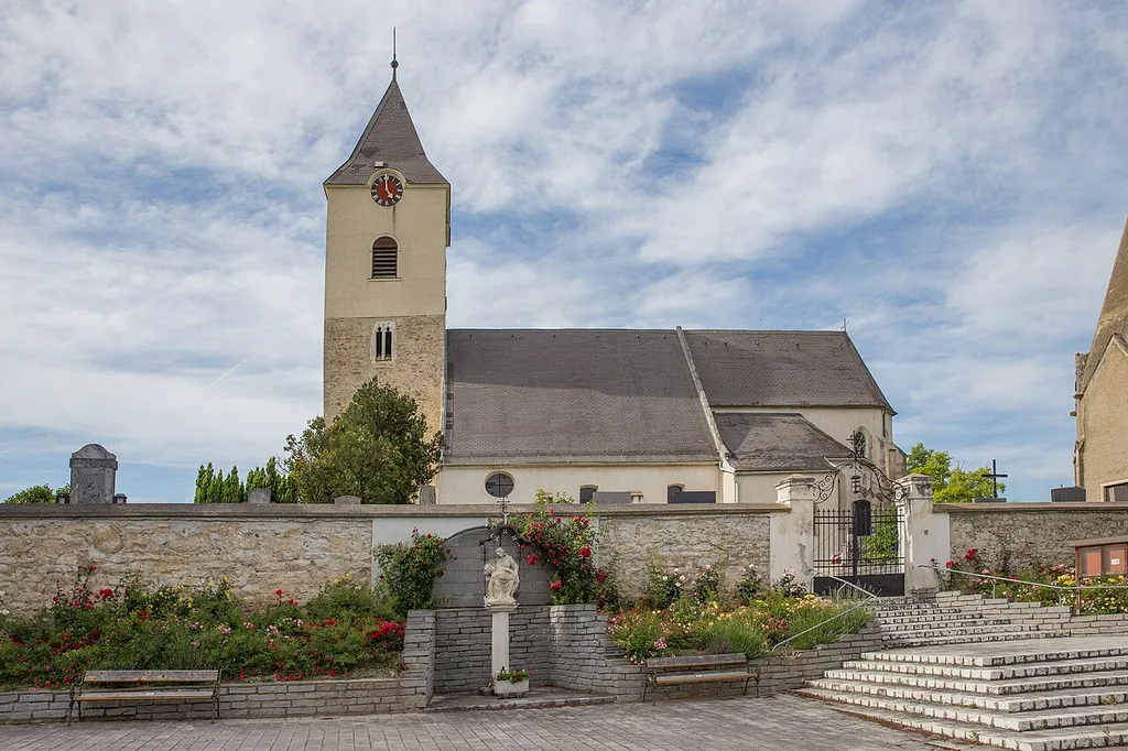 Cath. parish church, Philip and James, Zellerndorf, Weinviertel, Lower Austria