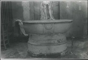 Baptismal font of Saint-Rémy (Ferrières-en-Brie)