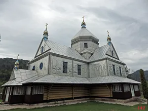 Holy Trinity church, Yavoriv