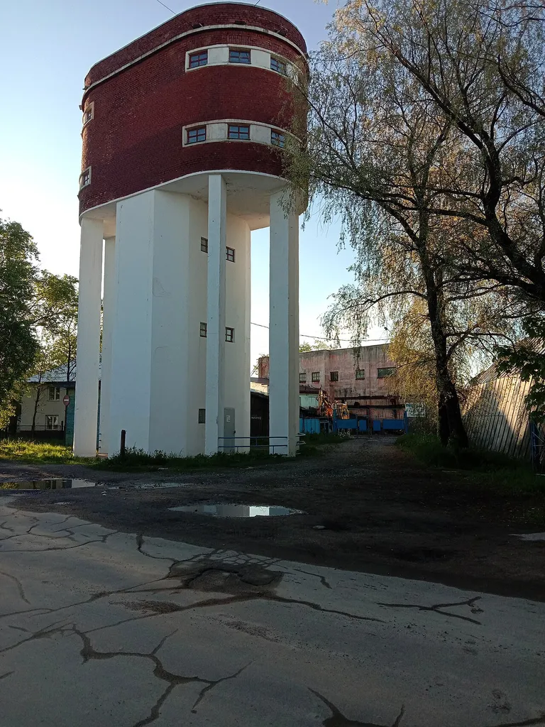 Водонапорная башня на станции Сортавала, улица Петрова, 1