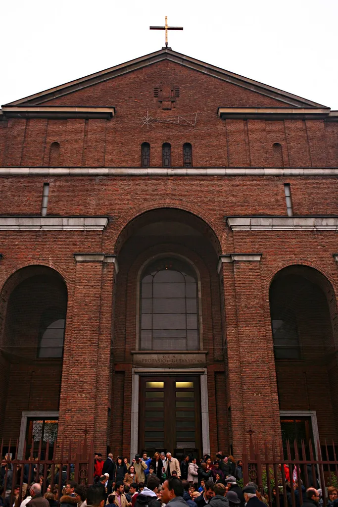 Chiesa di San Protaso Milano, veduta della facciata