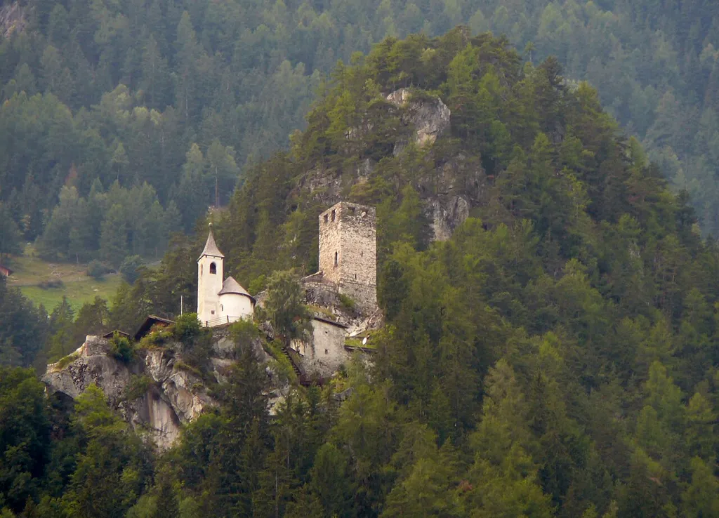 Castle Uttenheim