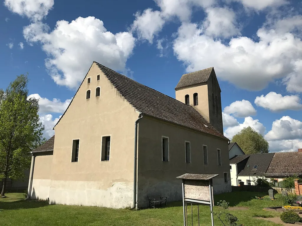 Die Dorfkirche Stangenhagen in Stangenhagen der Stadt Trebbin im Landkreis Teltow-Fläming ist eine Saalkirche aus dem Jahr 1727. Im Innern steht unter anderem ein Kanzelaltar, der vermutlich aus der Bauzeit stammt.