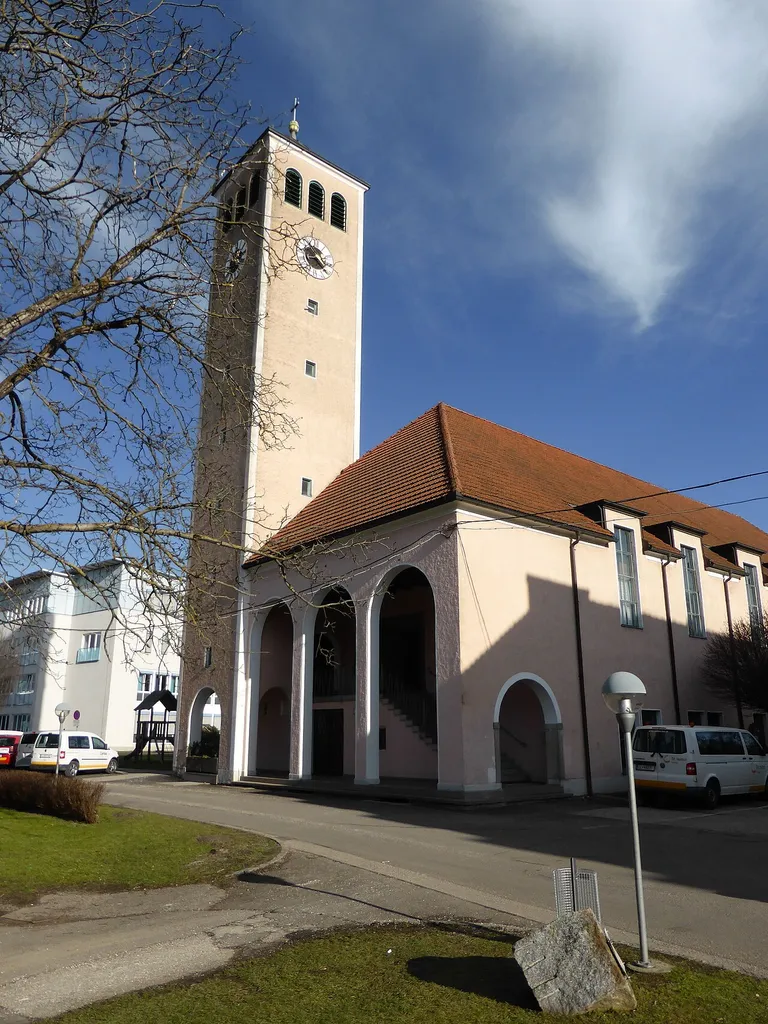 Kinderdorfanlage St. Isidor (Verwaltungsgebäude, Kirche, Gutshof, 3 Bildstöcke)