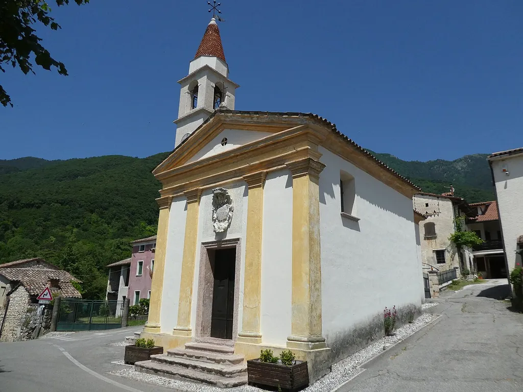 Cassanego (Borso del Grappa, Veneto, Italy), Saint Eurosia church