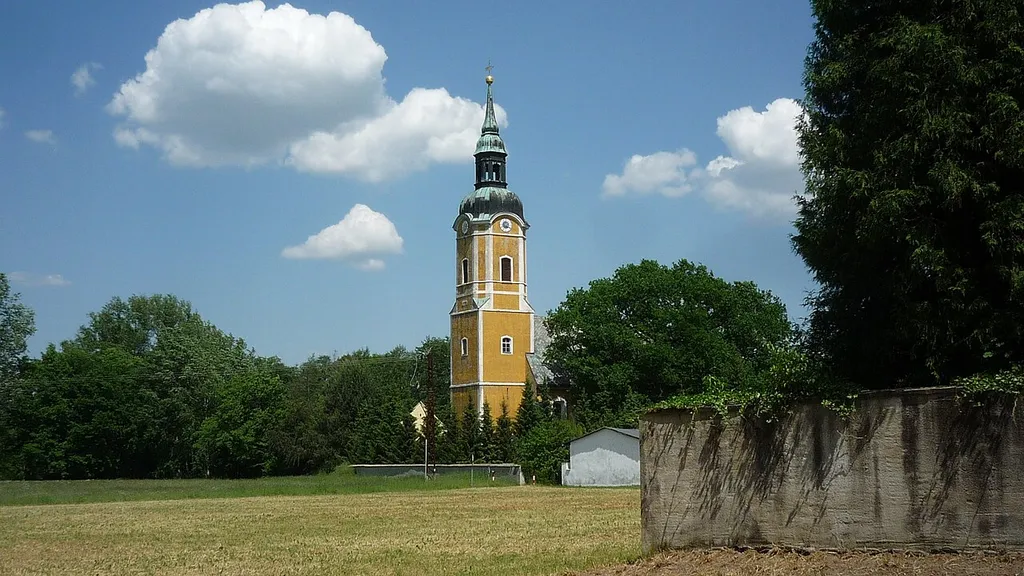 Barocker Turm der Ev. Luth. Kirche in Müglenz (Gemeinde Hohburg, Kreis Nordsachsen)- Höhe: 42 Meter