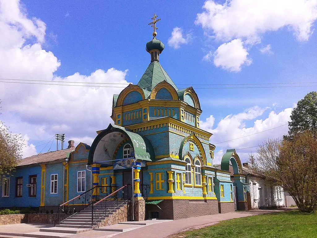 Заїжджий двір Густинського монастиря. Пантелеймонівська церква у Прилуках.