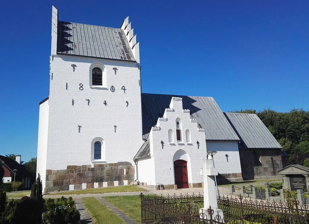 Hvorup Kirke fra sydvest
