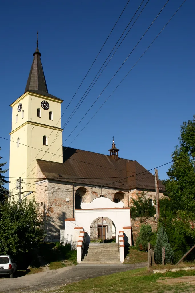 Gościęcin, ul. Szkolna 4 - rzymskokatolicki kościół pararafialny p.w. Wniebowzięcia NMP, poł. XVII, 1825.