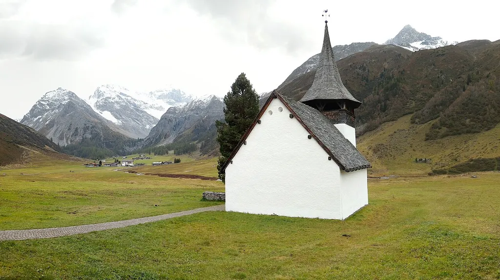 Reformierte Kirche, Sertig, Graubünden, Schweiz. Blickrichtung Süd