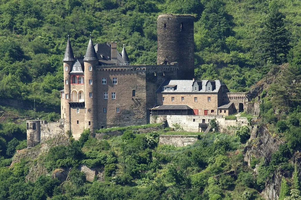 Katz castle near Sankt Goarshausen, Rhine, Germany. View from south-southeastern direction.