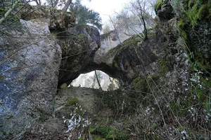 Felstor NW von Burggaillenreuth