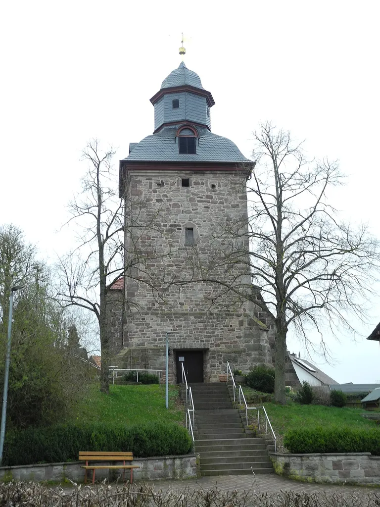 Kirche in der Ortsmitte von Martinhagen, in der Gemeinde Schauenburg, Hessen, Deutschland.