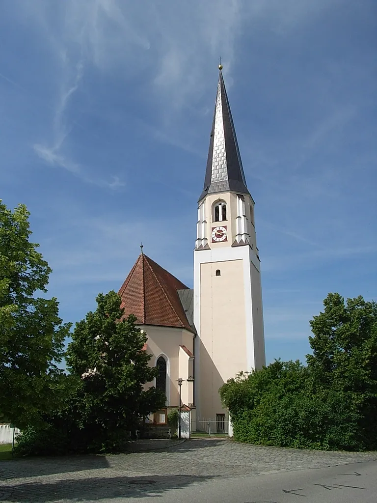 Die Pfarrkirche Maria Himmelfahrt in Dietersburg