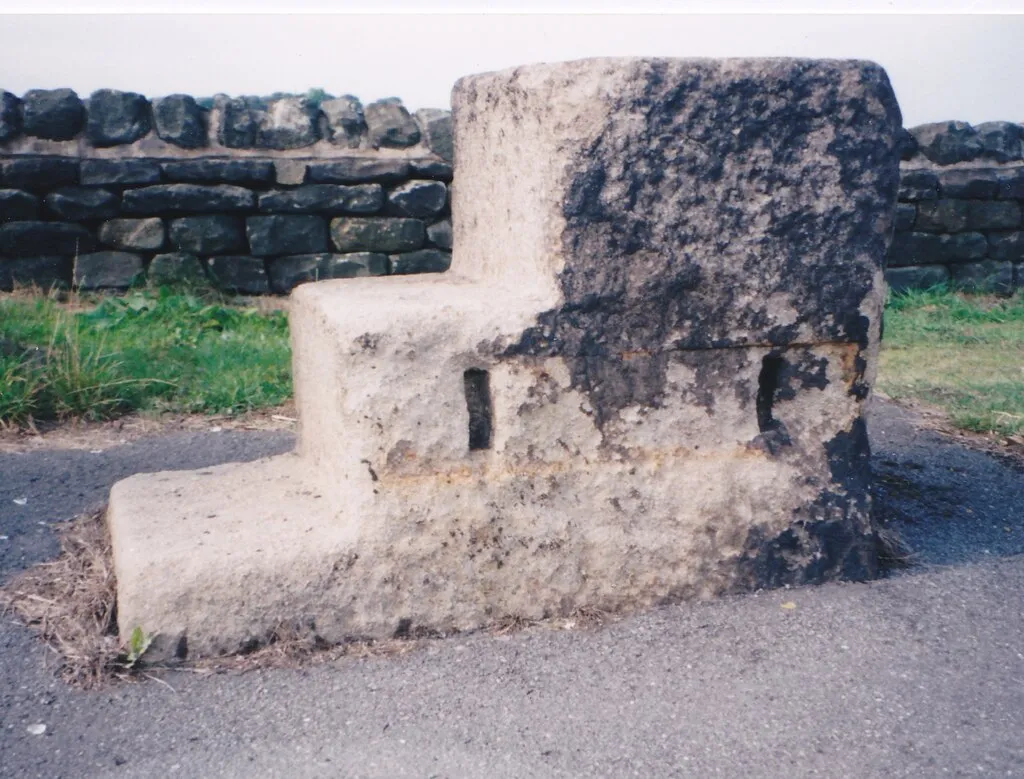 Milestone, Victoria Avenue; TI north of tunnel under L&B airport runway