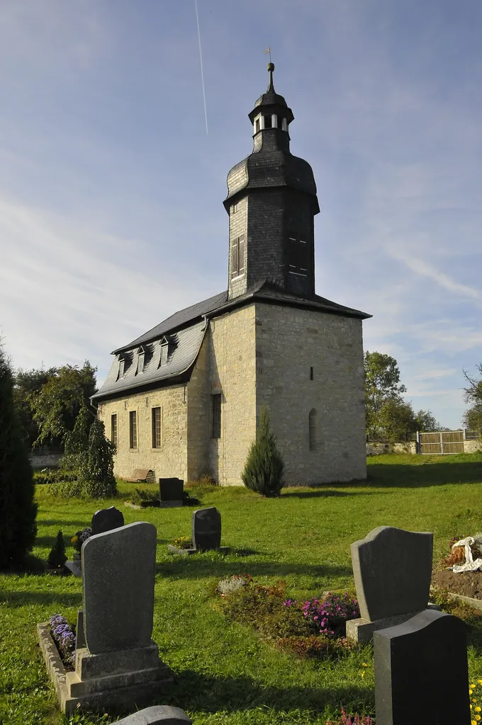 Lotschen, Kirche
