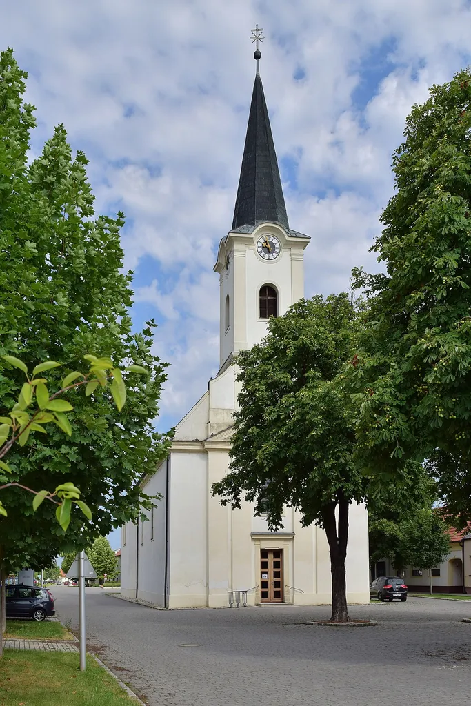 Kath. Pfarrkirche hl. Michael in Tadten