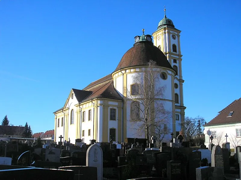 Wallfahrtskirche Herrgottsruh (Friedberg, Landkreis Aichach Friedberg, Bayerisch-Schwaben). Ansicht von Südosten. Eigene Aufnahme, Jan. 2007 / Pilgrimage church "Herrgottsruh" (Friedberg, Bavaria, Germany). View from the south-east. Own photo, Jan. 2007