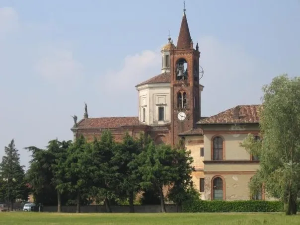 La chiesa e la canonica di Bernate Ticino (MI) - Italia
