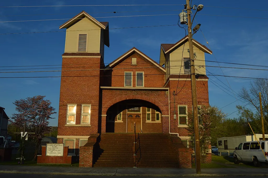 Front of Mount Moriah Baptist Church, located at 314 N. Aylesbury Avenue (Kentucky Route 2079) in Middlesboro, Kentucky, United States. Built in 1918, it is listed on the National Register of Historic Places.