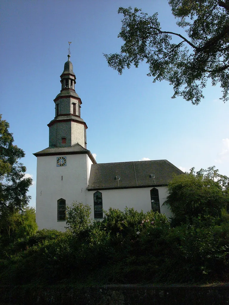 Evangelische Kirche in Solms-Niederbiel (Lahn-Dill-Kreis)