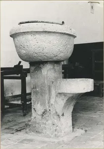 Baptismal font Notre-Dame-de-la-Nativité de Meigneux (Seine-et-Marne)