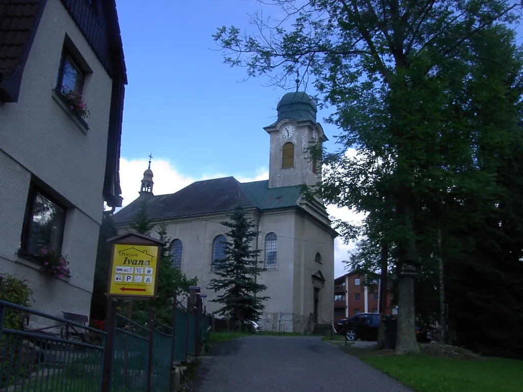 Kostel sv.Václava v Harrachově.