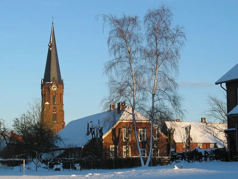 Kirchturm mit Pleishof in Bagband
