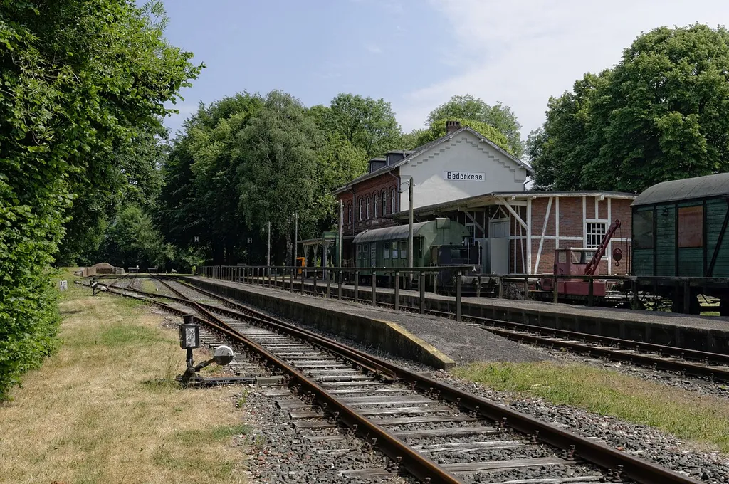 Der Bahnhof von Bederkesa, heute Sitz der Museumsbahn Bremerhaven - Bederkesa e.V. http://www.museumsbahn-bremerhaven-bederkesa.de/