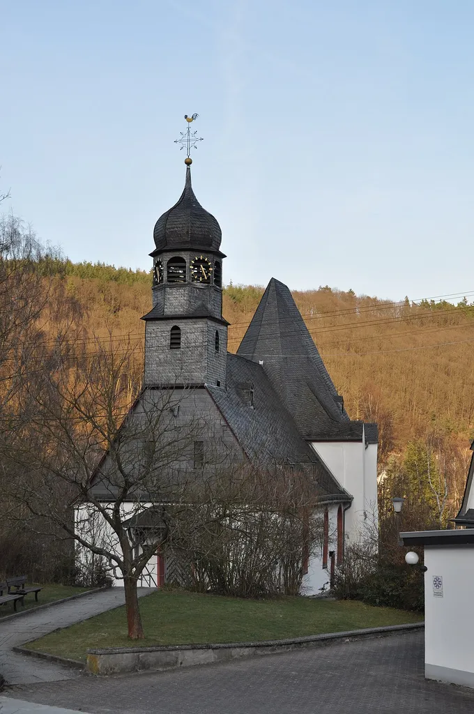 Oberauroff, Kirche