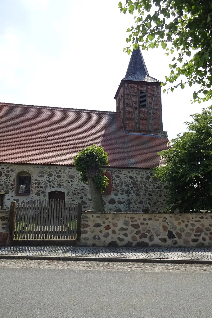 Saalfeld ist ein Ortsteil der Gemeinde Flecken Apenburg-Winterfeld im Altmarkkreis Salzwedel in Sachsen-Anhalt,
