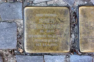 Stolperstein dedicated to Ruben Riesenburger
