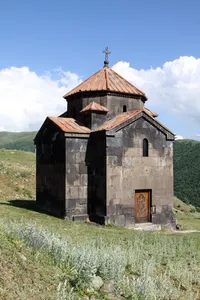 Tukh Manuk church in Lusagyugh