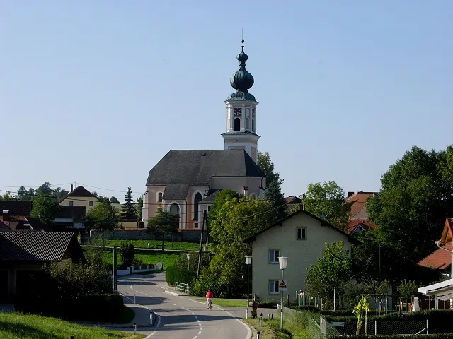 Road towards Rottenbach This media shows the protected monument with ObjektID 59544 in Austria. (Commons, de, Wikidata)