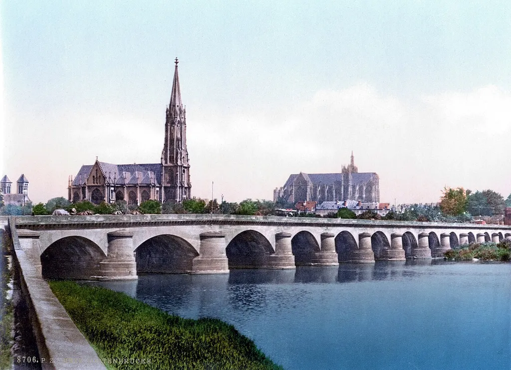 Photochrome print of the Pont des Morts (then "Todtenbrücke") in Metz, France, circa 1900.