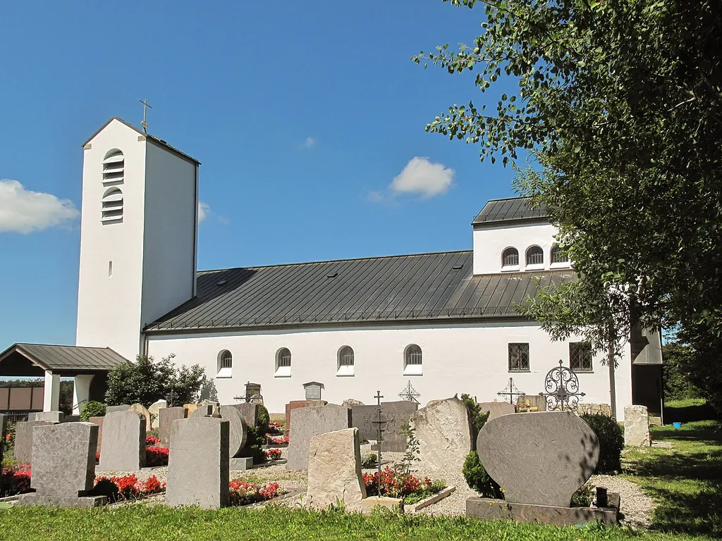 Höhenrain, church: die Herz Jesu Kirche