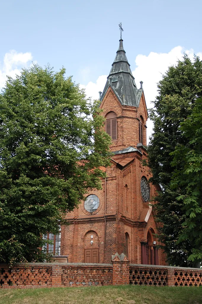 Ciachcin - kościół parafialny p.w. św. Stanisława Biskupa, 1884 (zabytek nr 443)