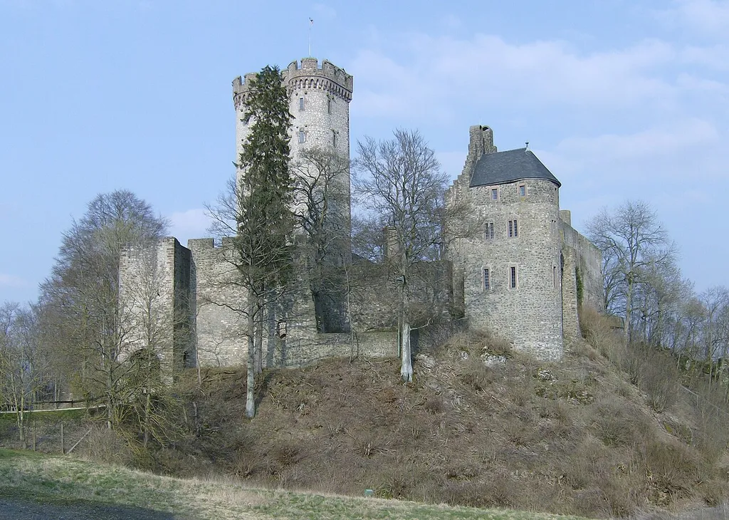 Die Kasselburg bei Pelm