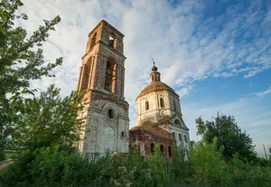 Holy Trinity church (Teplo-Troitskoe)