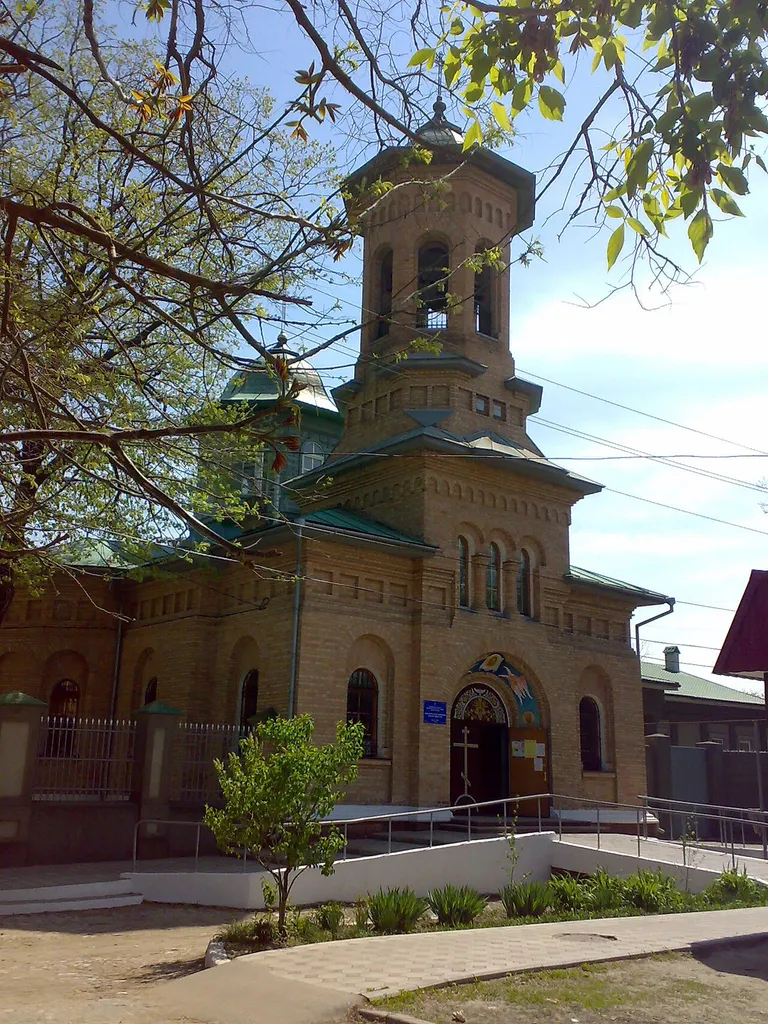 Церква Св. Костянтина і Олени, Ізмаїл, Папаніна вул., 42 ріг вул. Калініна