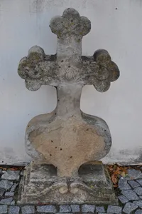 Gravestone near church of Saint Giles