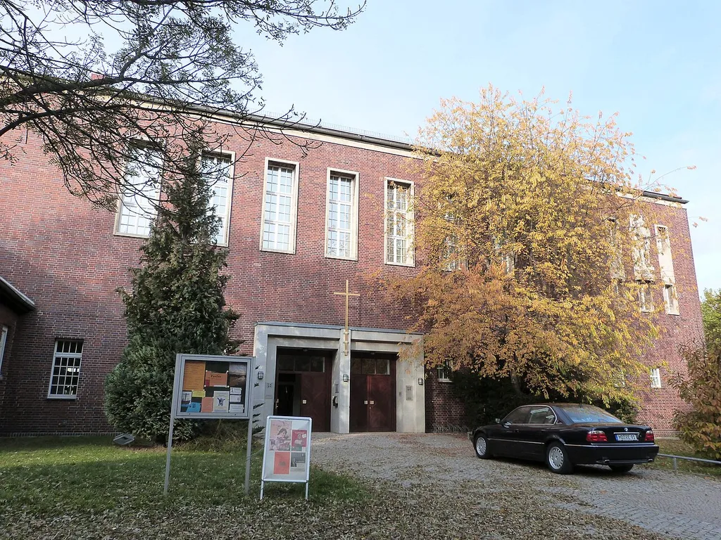 St. Matthäus-Kirche, Magdeburg, Freiherr-vom-Stein-Straße