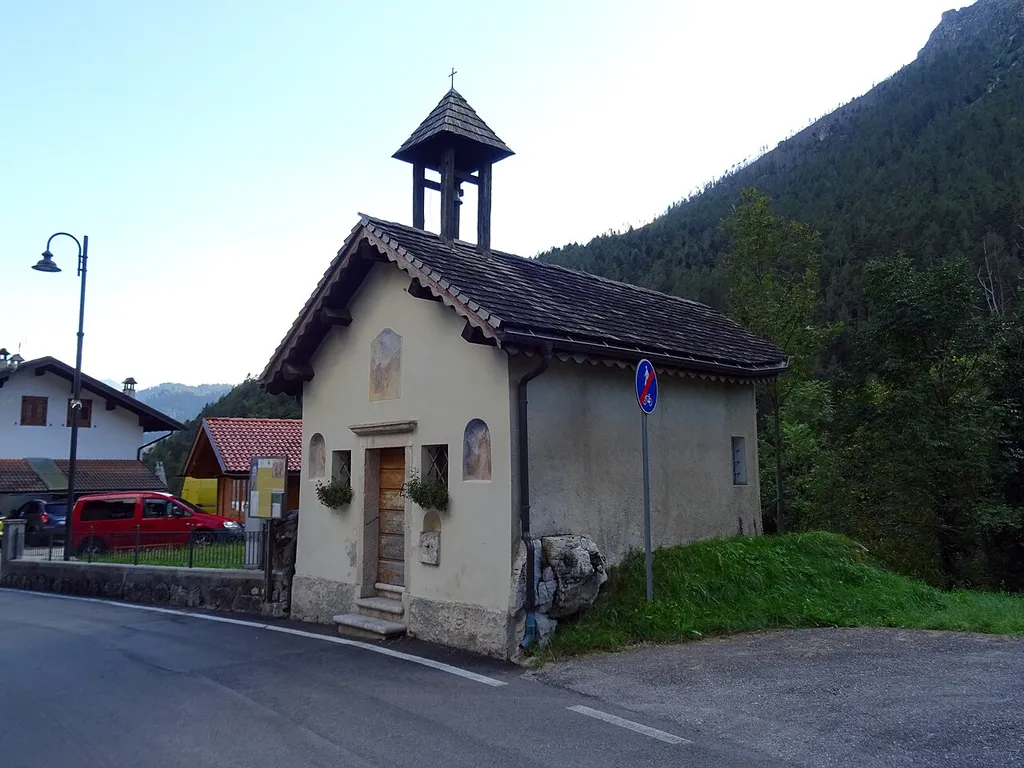 Listolade (Taibon Agordino, Veneto, Italy), Holy Redeemer church