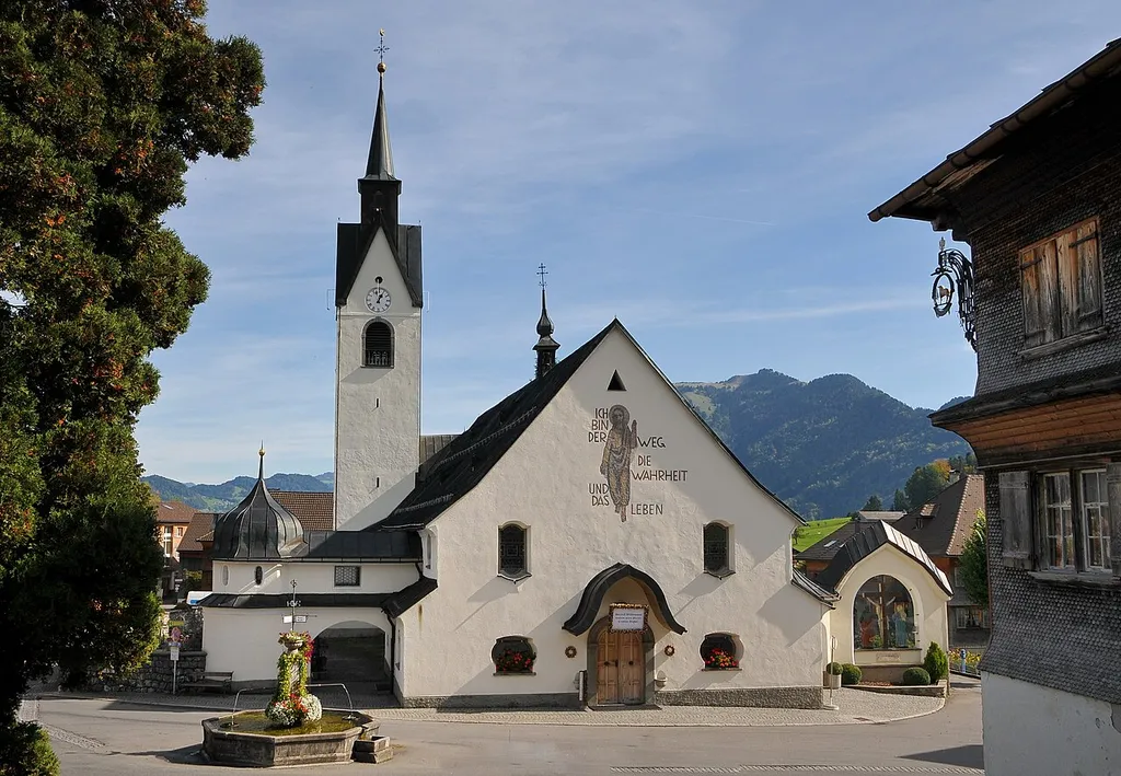 Pfarrkirche Heiligste Dreifaltigkeit von Schwarzenberg in Vorarlberg.